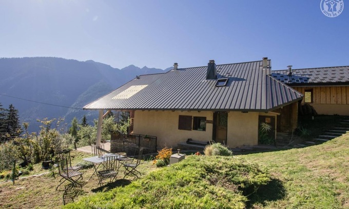 Queige Maison | LE CHALET DE LA VOURZE