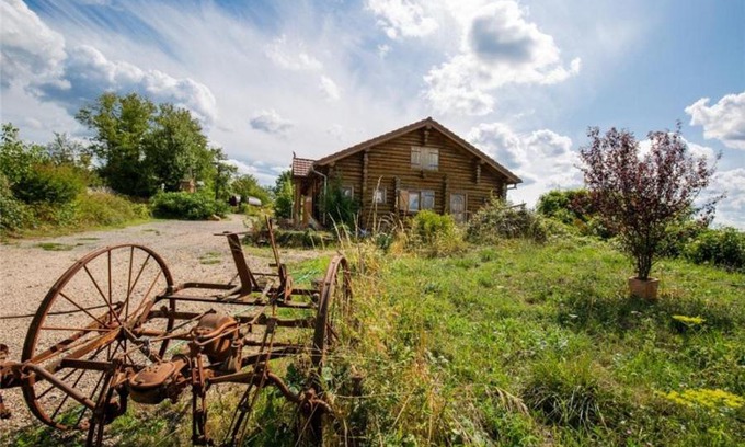 Berviller-en-Moselle Maison | Le Chalet du Chemin et sa Roulotte