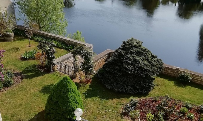 Chauvigny Hôtel | Le Chalet Fleuri