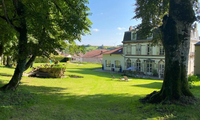 Monthureux-le-Sec Maison | LE CHATEAU DE MONTHUREUX LE SEC