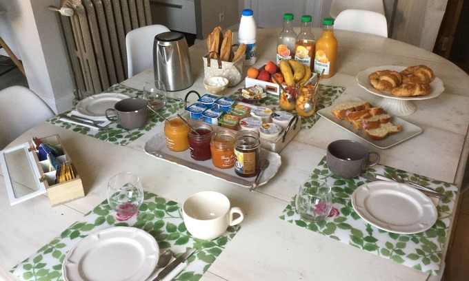 La Tour-du-Pin Lit Et Petit-Déjeuner | Le Clos De La Tour