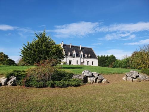 Souvigne Lit Et Petit-Déjeuner | Le clos de Launay