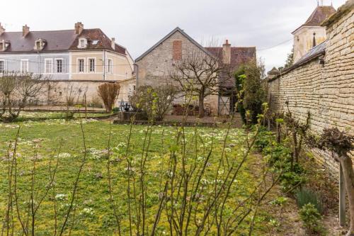 Tanlay Maison | Le Clos de Tweed