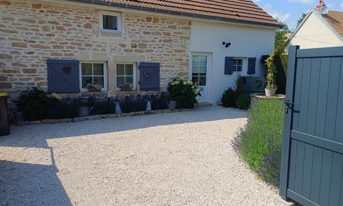 Ruffey-les-Beaune Maison | Le Clos des Lavandes