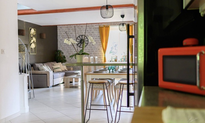 Chantraine Appartement | Le Cocon: between city and nature, overlooking the lake, ideal for families and professionals