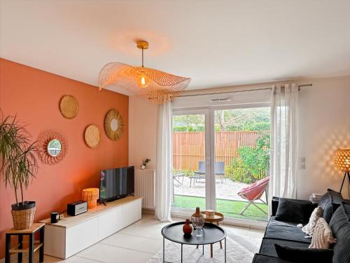 La Meziere Appartement | Le Cocon - Terrasse & Parking - Calme