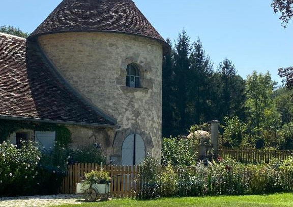 Quingey Lit Et Petit-Déjeuner | Le Colombier de Malpas
