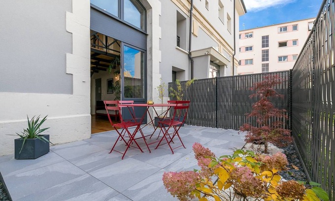 Faubourg North Appartement | Le Corbeau et le Homard - belle terrasse privative -SR Loc