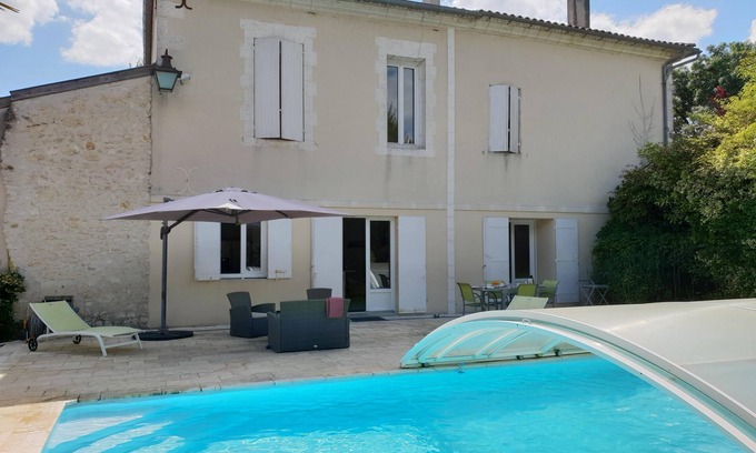 Pouillac Maison | LE DOMAINE DU HAUT PREAU-7 chambres-5 salles de bains, piscine, tennis, pétanque