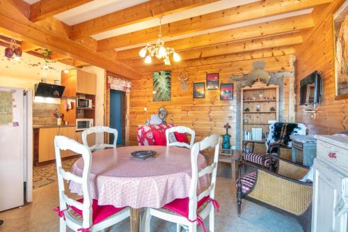 Cognet Appartement | Le Domaine De Clo - Vue Montagnes