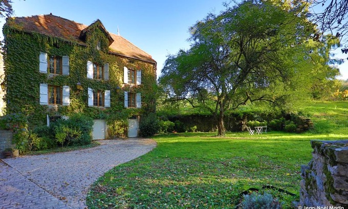 Moroges Lit Et Petit-Déjeuner | Le Domaine de Moroges