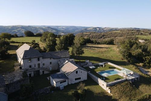 Banassac Maison | Le domaine de verteilhac la grange demile