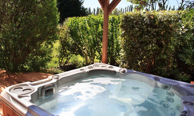 Le Thor Hôtel | Le Domaine des Carmes & Spa