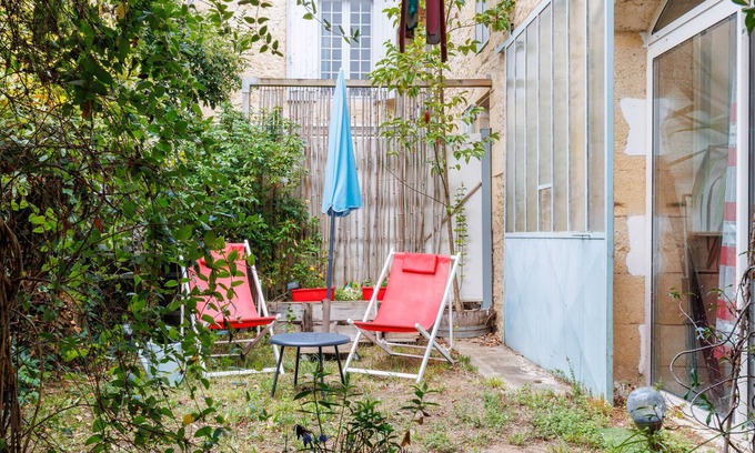 Saint-Pierre-d'Aurillac Maison | Le Fil Rouge – Un gîte chaleureux entre pierre et design, à la campagne