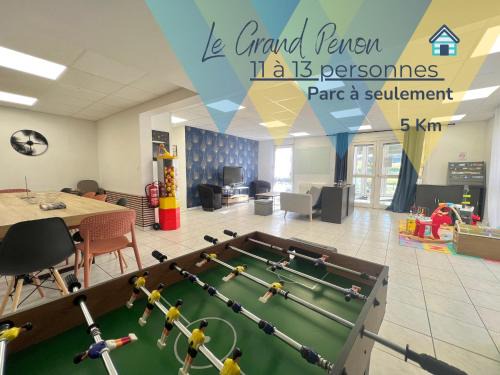Saint-Georges-les-Baillargeaux Appartement | Le Grand Penon ~ Logement Spacieux à 6 min du Parc