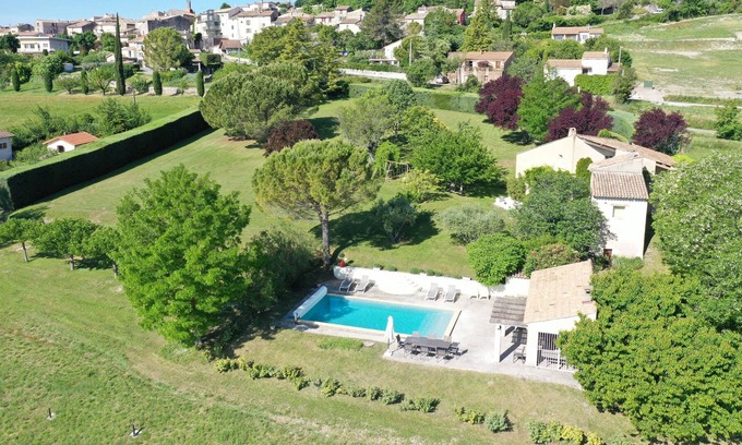 Saint-Michel-l'Observatoire Maison | Le Pigeonnier, Belle Maison Lumineuse en Provence, 6 Couchages, Piscine Privée