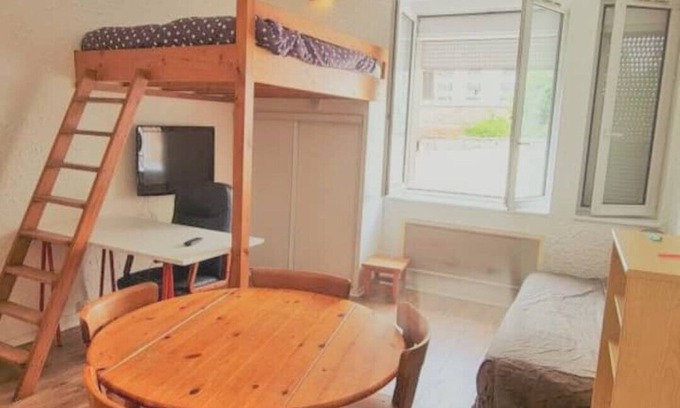 Besancon Appartement | Le Français, studio au calme proche de la gare