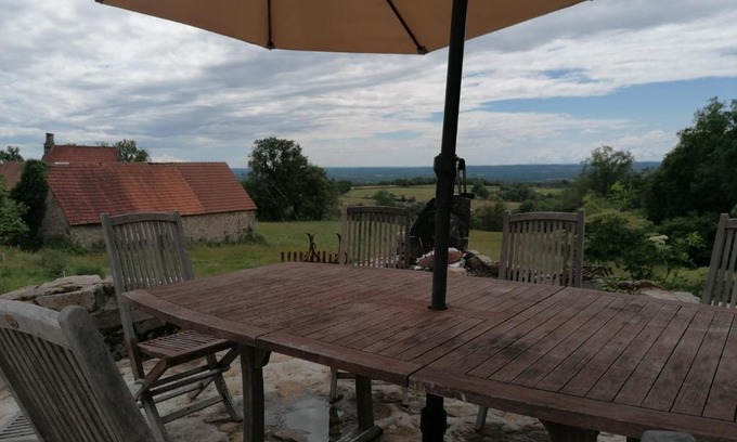 Saint-Silvain-sous-Toulx Maison | Le gîte du monteil