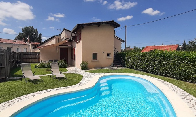 Rieux-Volvestre Maison | Le gîte de Pierre, vous accueille au cœur de Rieux-Volvestre, village médiéval