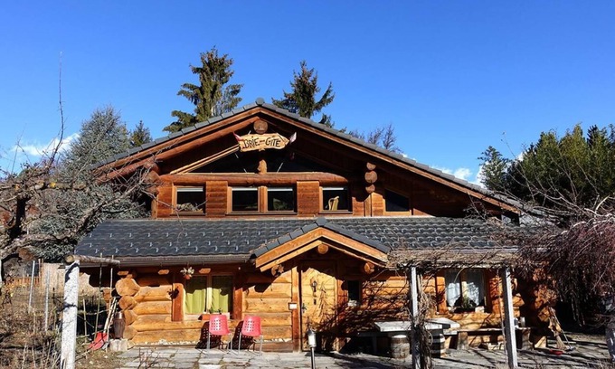 Chalais Chalet De Ski | Le Gite de Briey - Chalet atypique à 7 minutes de Vercorin