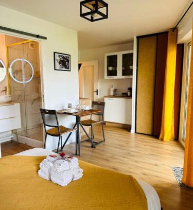 La Poterie Appartement | Le Golden-Terrasse & Parking