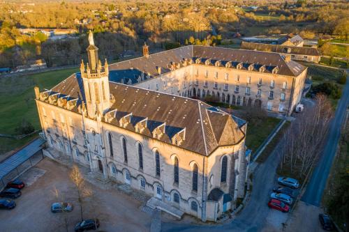 Gramat Hôtel | Le grand couvent de Gramat