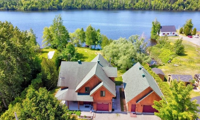 Mauricie Chalet De Ski | Le Grandes-Piles, rivière navigable, spa et ski
