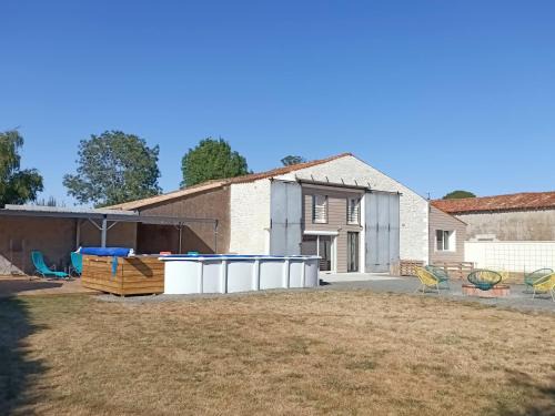 Plaine-D'Argenson Maison | Le Hangar de Papi