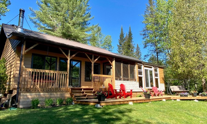 Mandeville Chalet De Ski | Le Huard - Chalet 4 saisons au bord du lac, 8 pers, plage privée