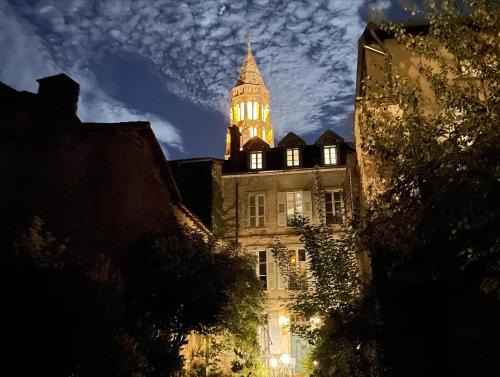 Saint-Leonard-de-Noblat Lit Et Petit-Déjeuner | Le Jardin des Lys