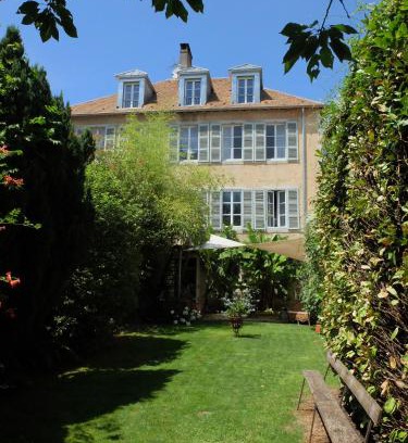 Ornans Lit Et Petit-Déjeuner | Le Jardin De Gustave