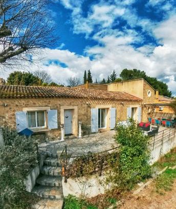 Grabels Maison | Le Jardin Suspendu Gîte avec piscine et jacuzzi pour 15 personnes