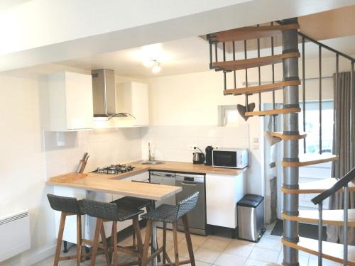 Saint-Georges-le-Gaultier Appartement | Le Jarrier Apartment - Alpes Mancelles