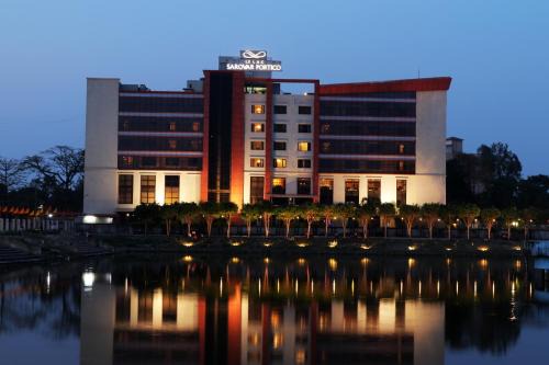 Ranchi Hôtel | Le Lac Sarovar Portico- Ranchi
