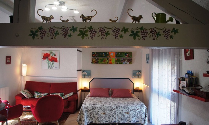 Champillon Appartement | LE LOGIS DU VENDANGEUR Gîte Rural grand confort à CHAMPILLON
