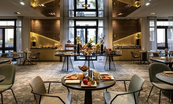 Saint-Louis Hôtel | MGallery Le Louis Versailles Chateau
