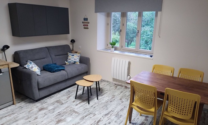 Saint-Lupicin Appartement | T2 calme et confortable