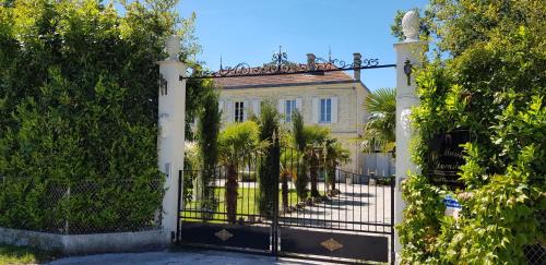 Queyrac Maison | Le Manoir Lacustre