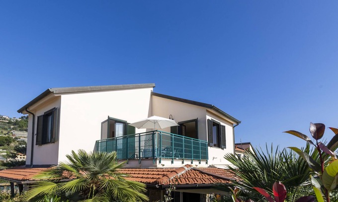 Piani-Ciapin Appartement | Le Margherite (SLR255) by Interhome