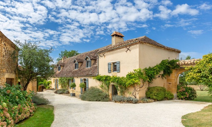 Sainte Croix de Beaumont Maison | Le Mas: luxe 5 étoiles avec piscine privée chauffée et vue imprenable