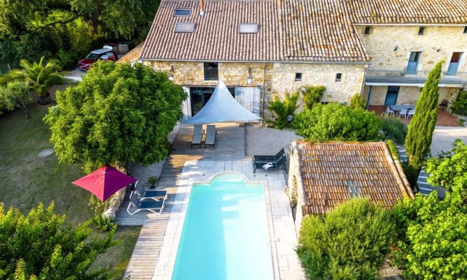 Baron Maison | Le Mas d'Adélaïs by Interhome