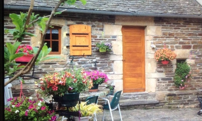Le Bleymard Maison | "Le Mas d'Hillaire" 2 personnes à Saint Jean du Bleymard
