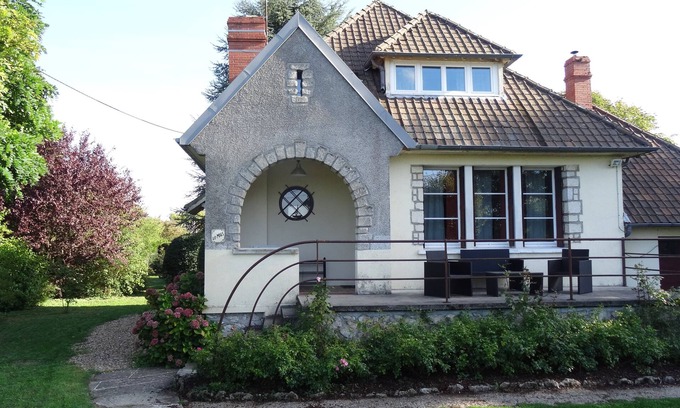 Muides-sur-Loire Maison | LE MAS Maison face à la Loire, dans un jardin clos, à MUIDES SUR LOIRE