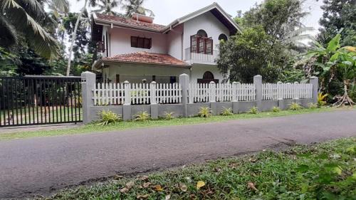 Seeduwa - Katunayake Lit Et Petit-Déjeuner | Le Meridien BnB