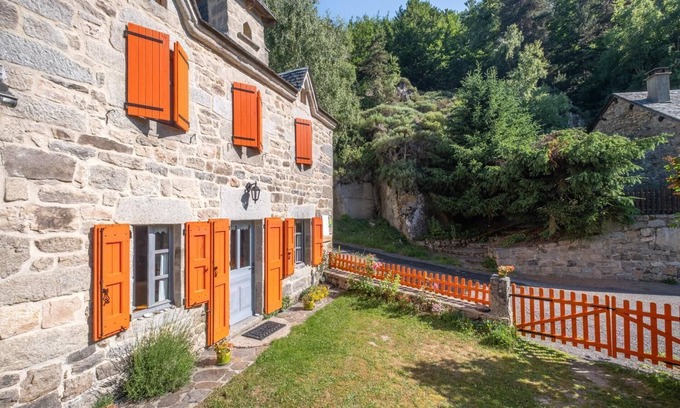 Peyre-en-Aubrac Maison | Le Moulin du Chambon 4 pers