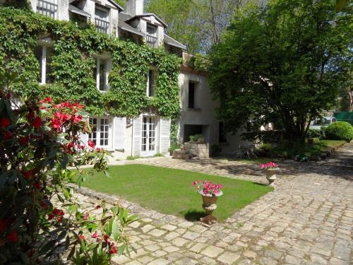 Saint-Remy-les-Chevreuse Maison | Le Moulin de Vaugien