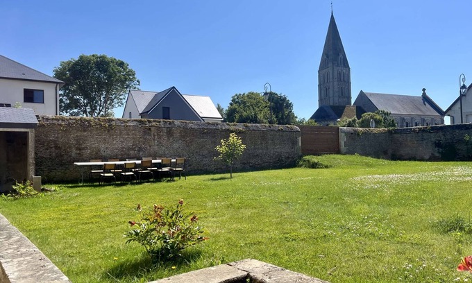Beny-sur-Mer Maison | Le Nid Familial - Jardin, à 6km de la Plage
