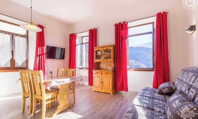 Montgellafrey Maison | LE NIZERAN N°5 - SAINT FRANCOIS LONGCHAMP