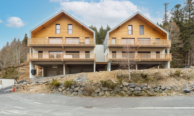 Laveissiere Appartement | Le Pajot - dans la station de ski Le Lioran
