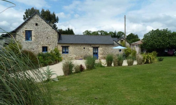 Yvignac-la-Tour Maison | Le Paon - Yvignac LA Tour